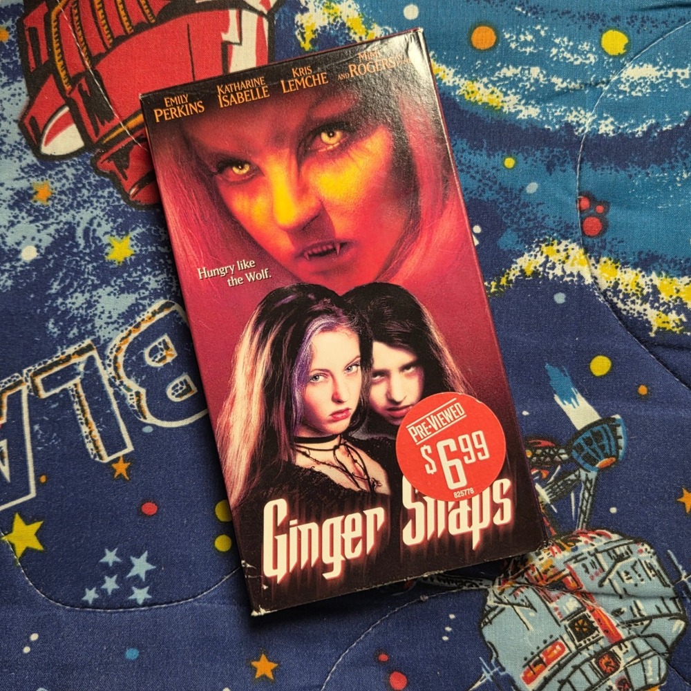 Ginger Snaps City Heat VHS Movie Werewolf Horror Cult Classic 2000 Blockbuster